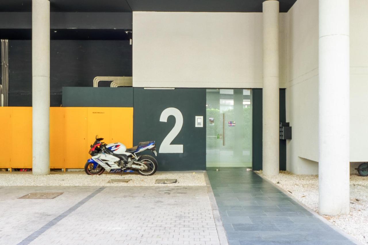 El Ventero Apartment - Elegante Apt Para 5 Con Terraza, Wi-Fi Y Aparcamiento En La Calle Camarma de Esteruelas المظهر الخارجي الصورة